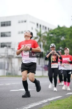 Runner Photo 1825571
