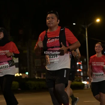 Runner Photo 1825596