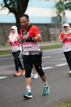 Runner Photo 1825624