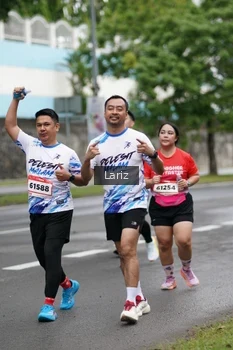 Runner Photo 1825642