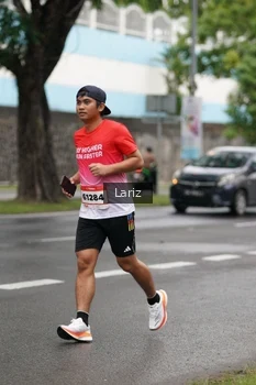 Runner Photo 1825664