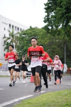Runner Photo 1825700