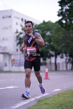 Runner Photo 1825711