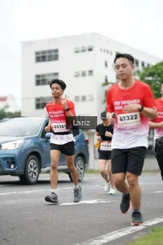Runner Photo 1825719
