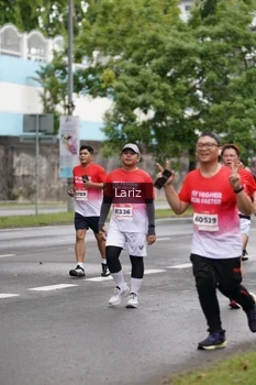 Runner Photo 1825739