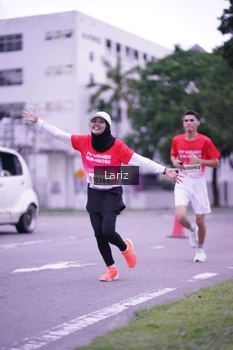 Runner Photo 1825756