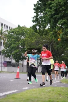 Runner Photo 1825770