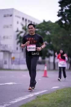 Runner Photo 1825814