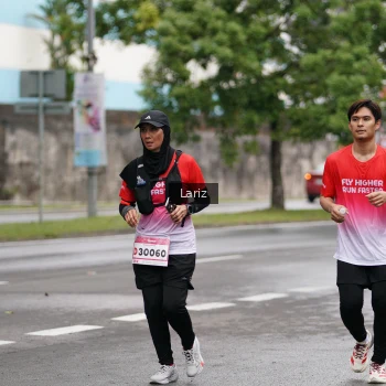 Runner Photo 1825867