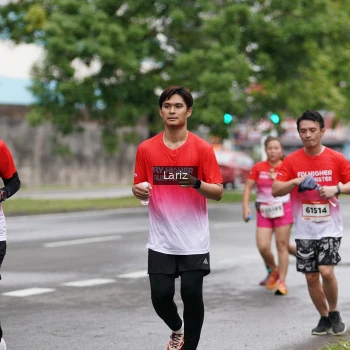 Runner Photo 1825868