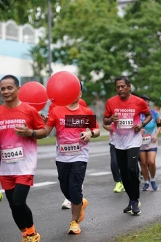 Runner Photo 1826180