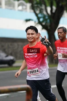 Runner Photo 1826189