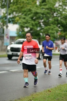 Runner Photo 1826424