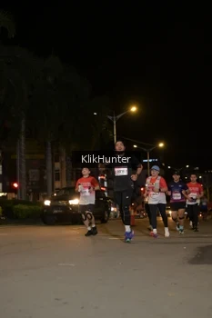 Runner Photo 1826513