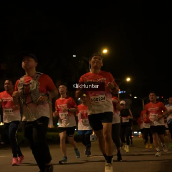 Runner Photo 1826583