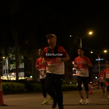 Runner Photo 1826975