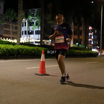 Runner Photo 1826990