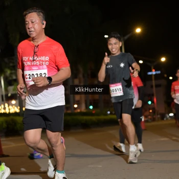 Runner Photo 1827251