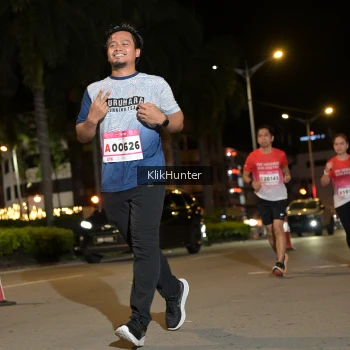 Runner Photo 1827492