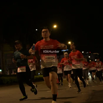 Runner Photo 1827513