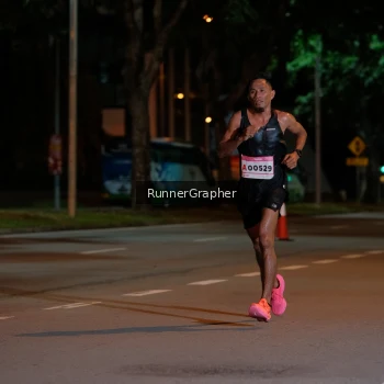 Runner Photo 1827626