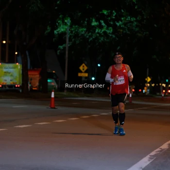 Runner Photo 1827731