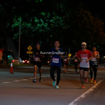 Runner Photo 1827777