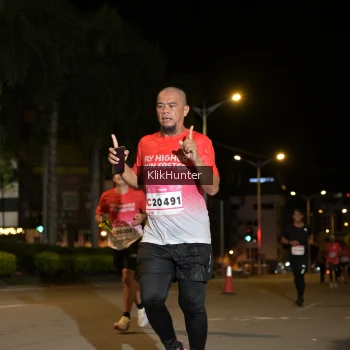 Runner Photo 1827786