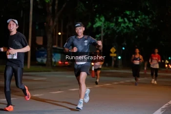 Runner Photo 1827824