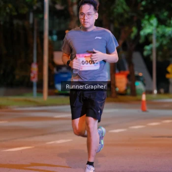 Runner Photo 1828001