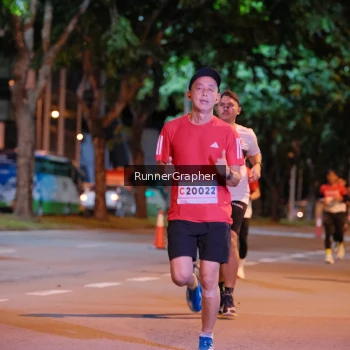 Runner Photo 1828044
