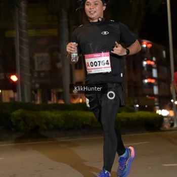 Runner Photo 1828076