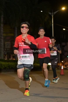 Runner Photo 1828155
