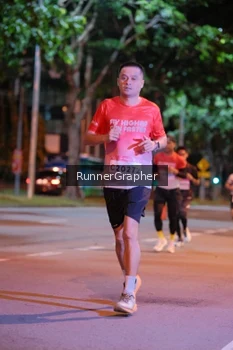 Runner Photo 1828182
