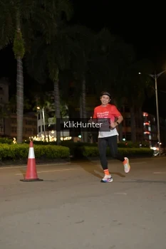 Runner Photo 1828236