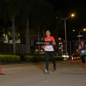 Runner Photo 1828322