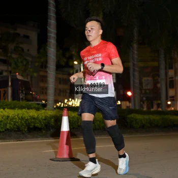 Runner Photo 1828348