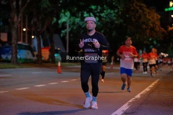 Runner Photo 1828362