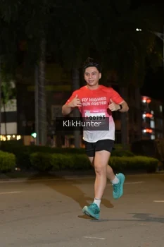 Runner Photo 1828364