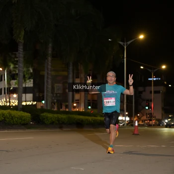 Runner Photo 1828384