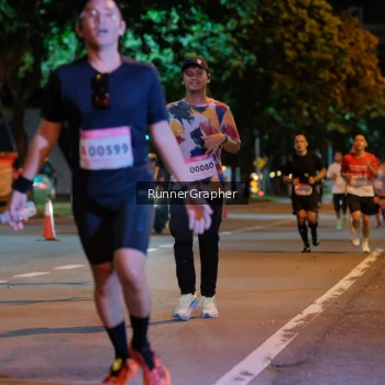 Runner Photo 1828412
