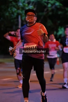 Runner Photo 1828434