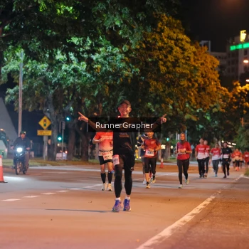 Runner Photo 1828444