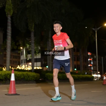 Runner Photo 1828499