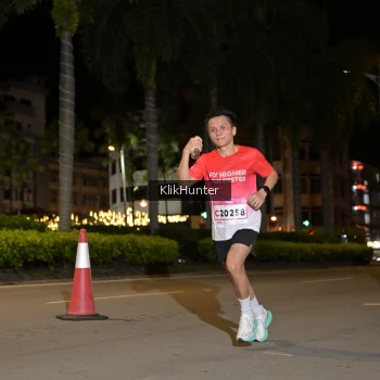 Runner Photo 1828531