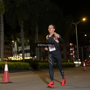 Runner Photo 1828533