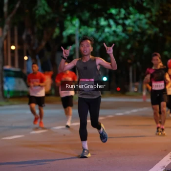 Runner Photo 1828660