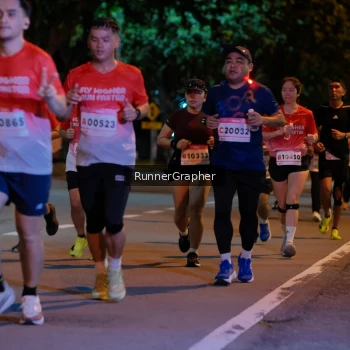 Runner Photo 1828672
