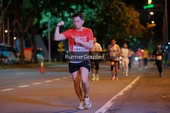 Runner Photo 1828836