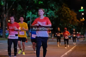 Runner Photo 1829876